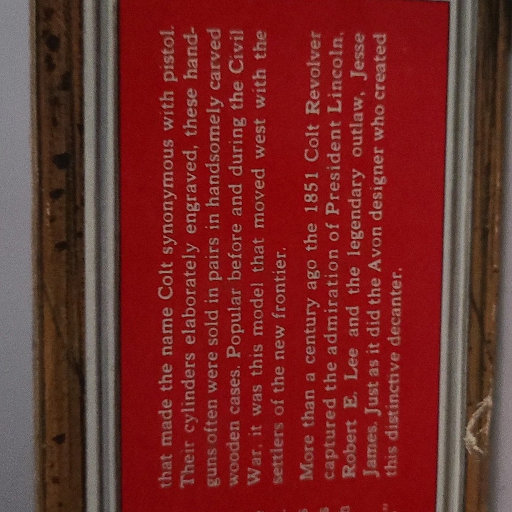 AVON Colt Revolver 1851 Wild Country Aftershave Decanter Empty w/ Original Box!! - Picture 9 of 16